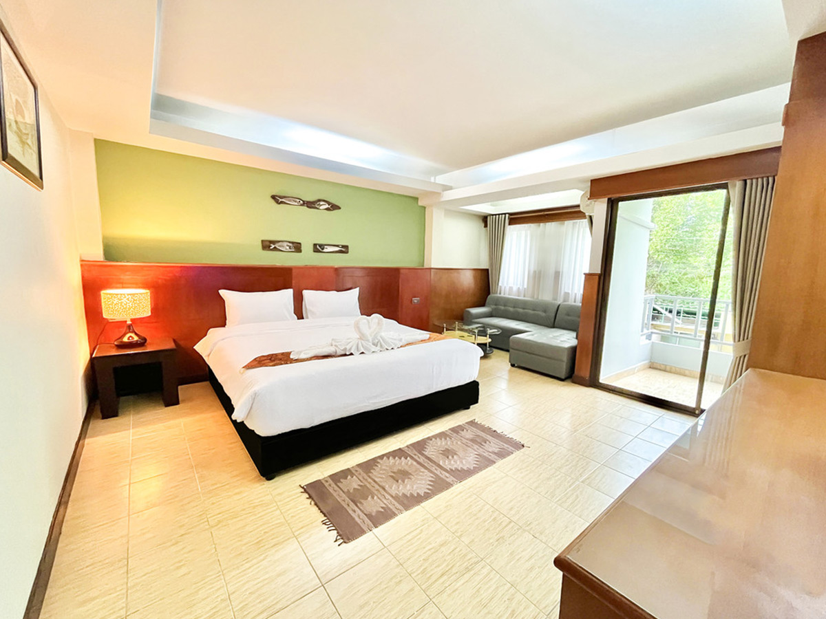 superior-with-balcony-1