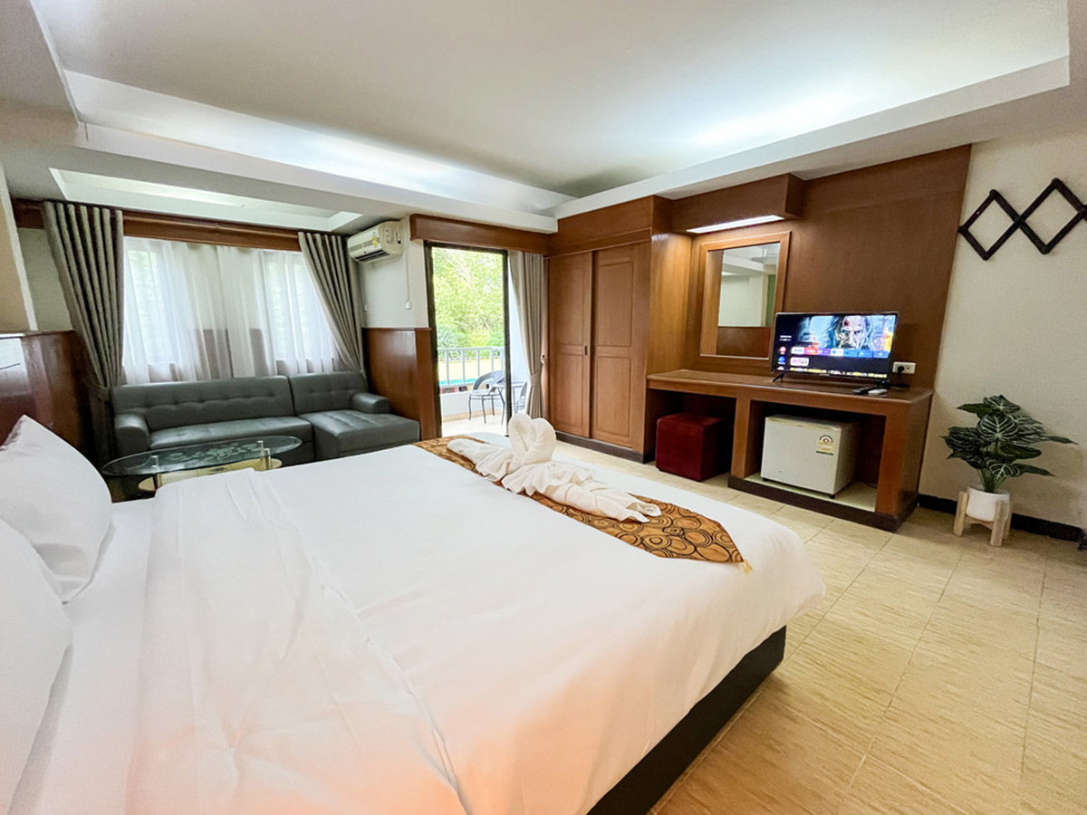 superior-with-balcony-2