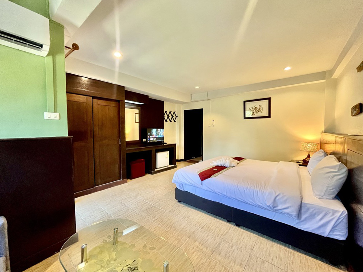 superior-with-balcony-5