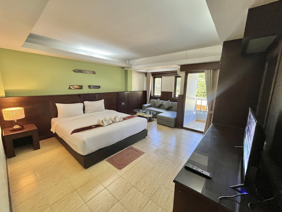 superior-with-balcony-8