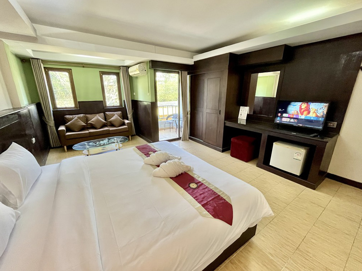 superior-with-balcony-9